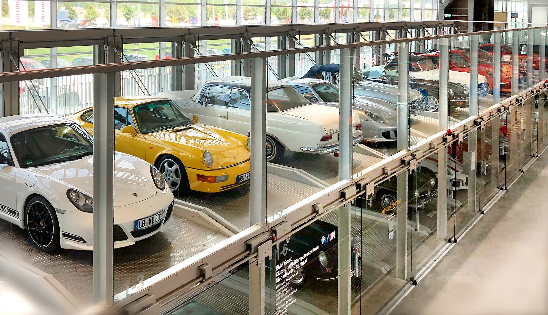 motorworld-glasboxen4-stuttgart